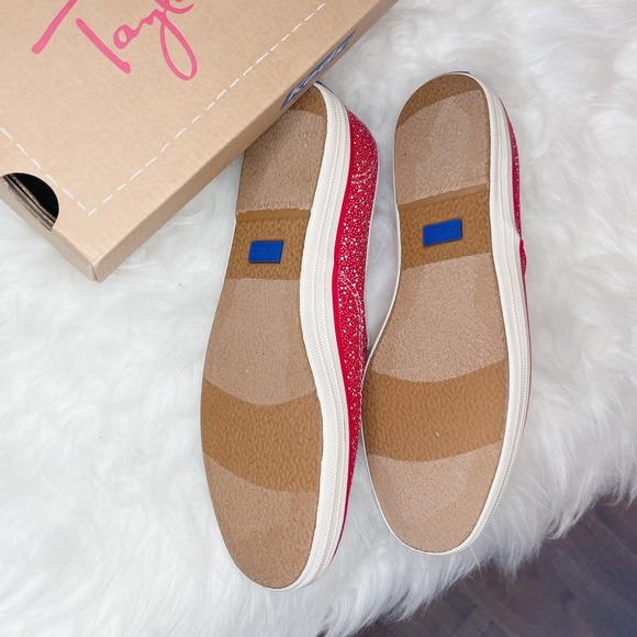 Brand New Keds x Taylor Swift red patterned sneakers - Picture 4 of 6